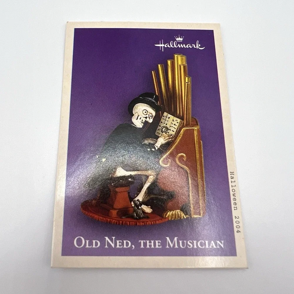 Hallmark Halloween Skeleton Ornament Old Ned, The Musician 2004 Bobble Head